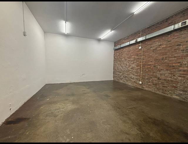 124M² WAREHOUSE TO LET IN MAITLAND